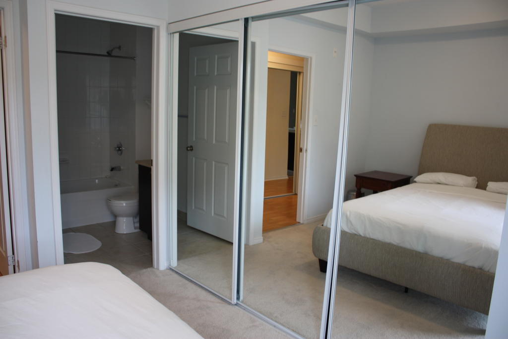 Accurate Plus Furnished Apartment- Brickstone Mews Mississauga Phòng bức ảnh